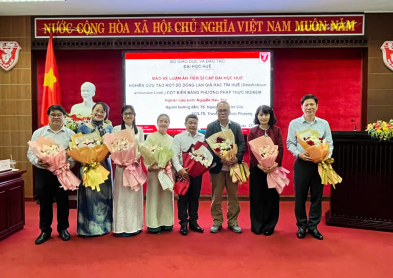 Chúc mừng NCS Nguyễn Hữu Thọ bảo vệ thành công Luận án Tiến sĩ ngành Sinh học